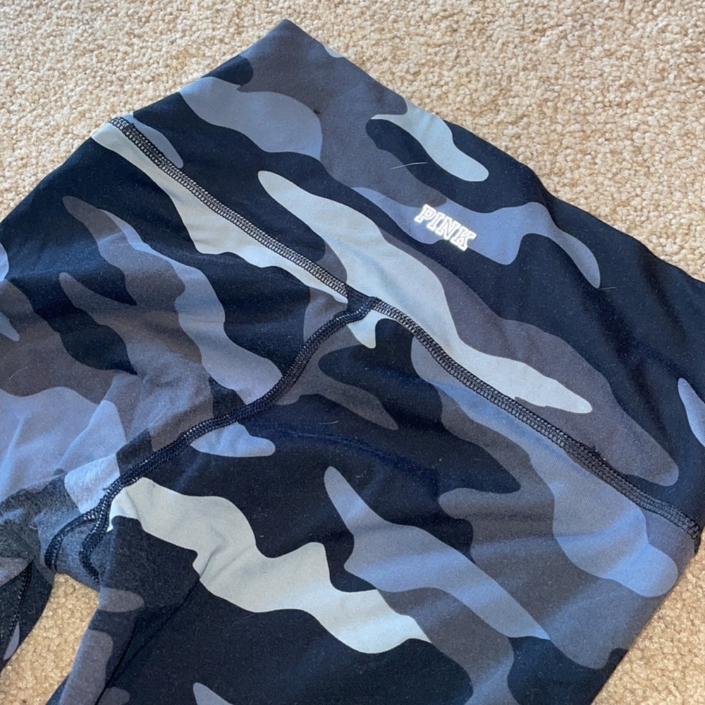 PINK camo leggings